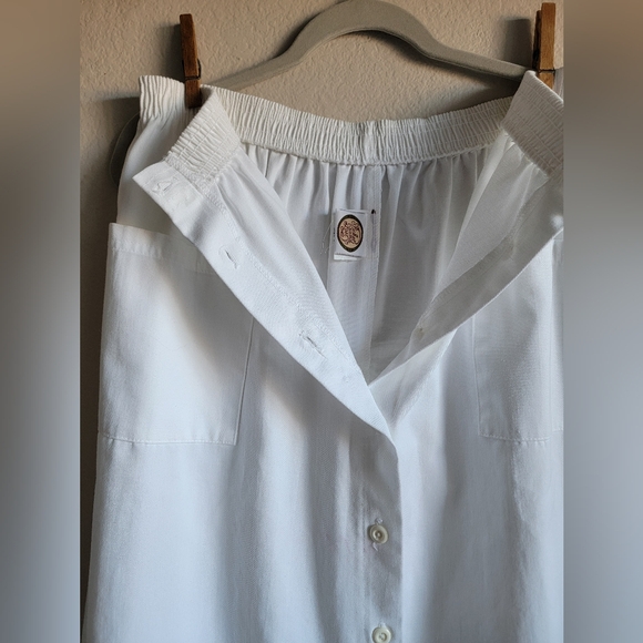 White appron pocket skirt, Vintage Picket and Post 14 - Picture 3 of 6